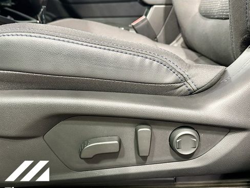 Used 2026 Subaru Forester Premium image 20