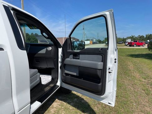 Used 2013 Ford F150 XLT w/ Mid Equipment Group RWD image 7