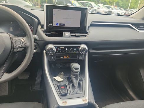 Certified 2025 Toyota RAV4 XLE FWD image 24