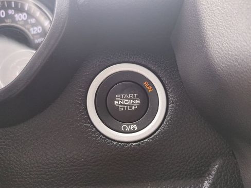 Used 2022 RAM 1500 Big Horn RWD image 35