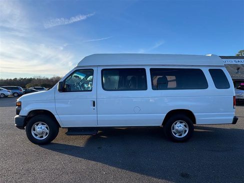 Used 2014 Ford E-250 and Econoline 250 Extended w/ Power Group image 7