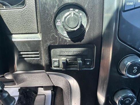 Used 2013 Ford F150 FX4 w/ FX Appearance Pkg AWD/4WD image 23