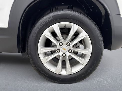 Used 2022 Chevrolet TrailBlazer LS FWD image 13