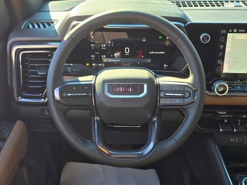 New 2026 GMC Canyon AT4 w/ LPO, Off Road Lift Package image 13