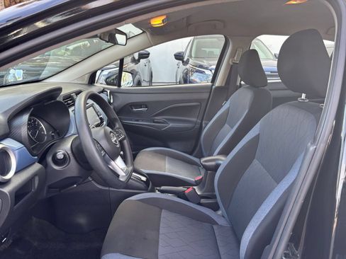Used 2025 Nissan Versa SV FWD image 24