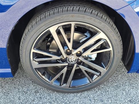 Used 2025 Toyota Camry XSE image 9