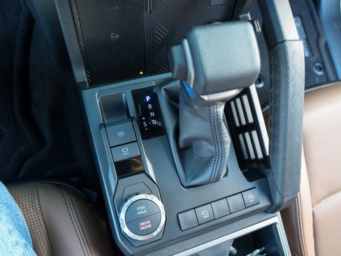 Certified 2025 Toyota 4Runner Limited RWD image 25