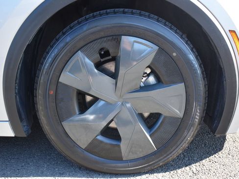 Certified 2023 Toyota Prius LE FWD image 28