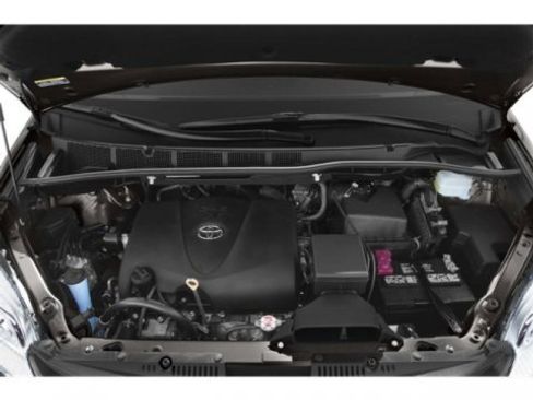 Used 2020 Toyota Sienna SE w/ Nightshade Edition image 13