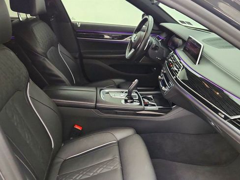 Used 2022 BMW 750i xDrive w/ Executive Package AWD/4WD image 25