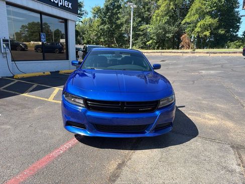 Used 2021 Dodge Charger SXT w/ Leather Interior Group RWD image 7