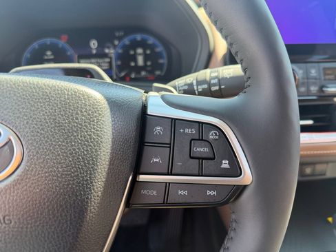 New 2026 Toyota Grand Highlander AWD image 20