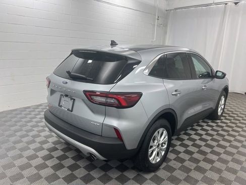 Used 2023 Ford Escape Active AWD/4WD image 5