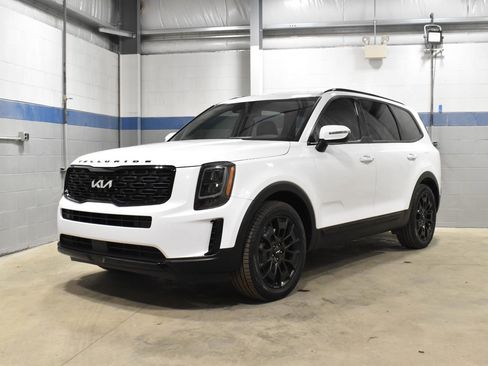 Used 2022 Kia Telluride EX w/ EX Premium Package image 6
