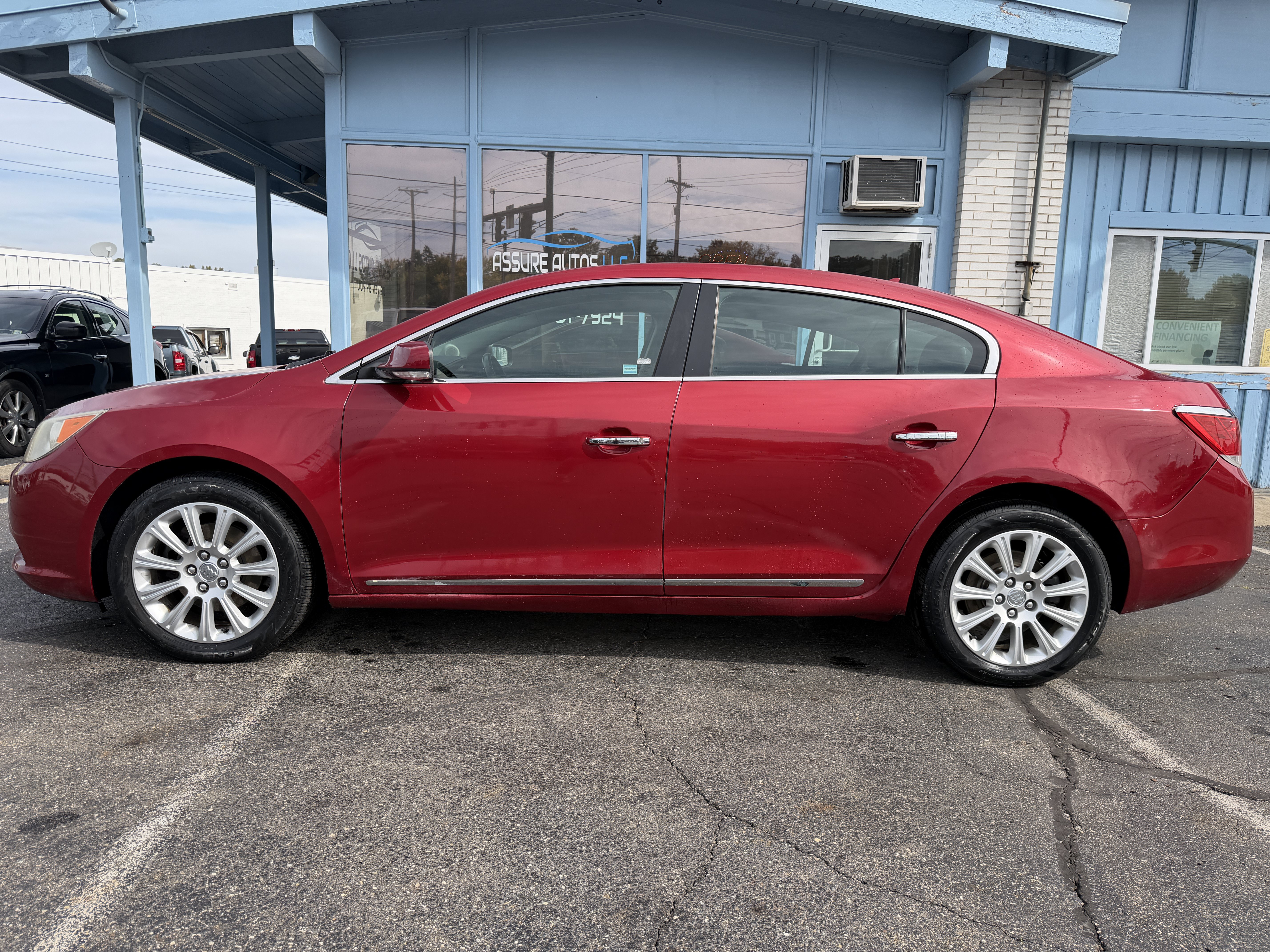 Used 2013 Buick LaCrosse Leather AWD/4WD image 2