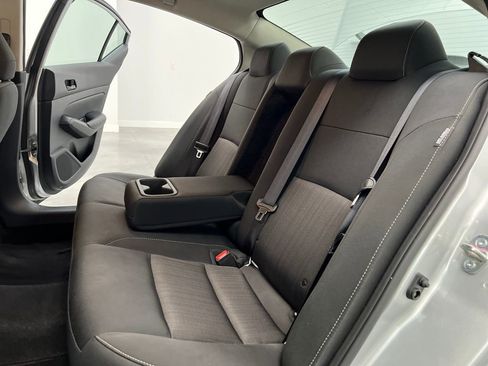 Used 2024 Nissan Altima 2.5 SV image 13