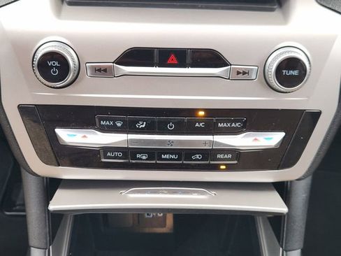 Used 2022 Ford Explorer 4WD image 20