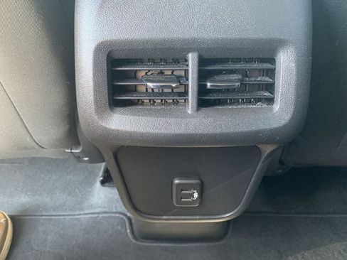 Certified 2024 Chevrolet Equinox LT FWD image 20