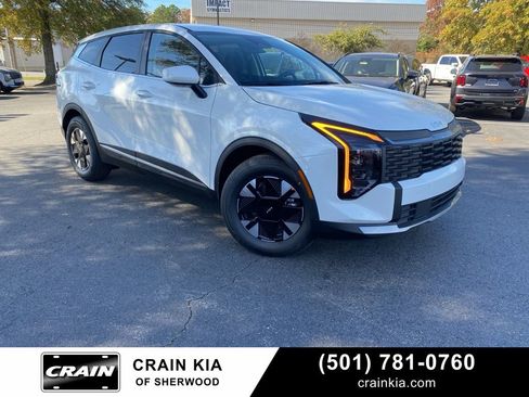 New 2026 Kia Sportage LX image 1