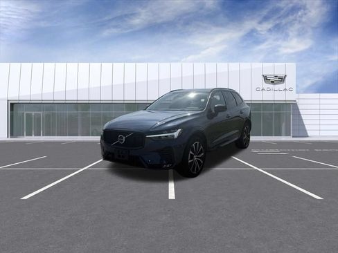 Used 2023 Volvo XC60 B5 Plus w/ Climate Package AWD/4WD image 6