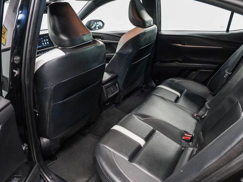 Used 2025 Toyota Camry SE FWD image 18