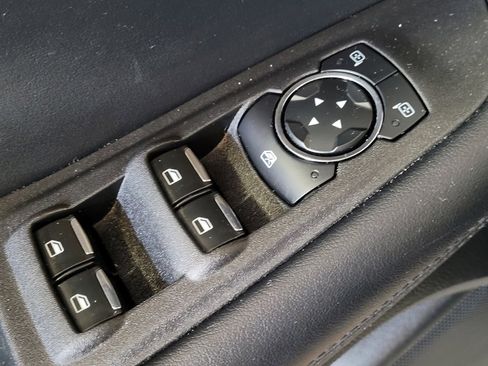 Used 2024 Ford Edge SEL image 27