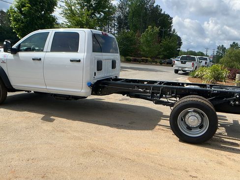 New 2025 RAM 5500 Tradesman image 10