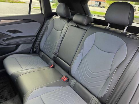 New 2026 Volkswagen Tiguan SE R-Line AWD/4WD image 17