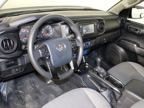 Used 2019 Toyota Tacoma SR5 image 17