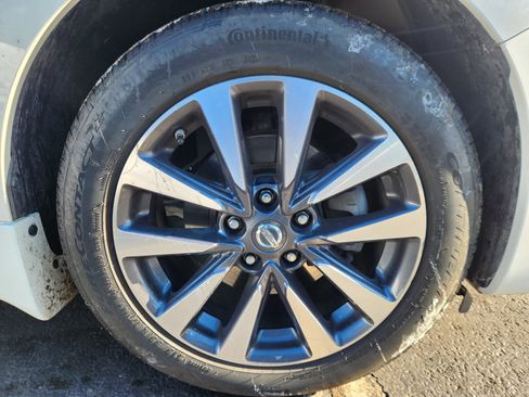 Used 2017 Nissan Altima 2.5 SV image 10