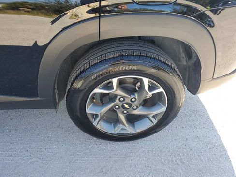 Used 2024 Chevrolet Trax LT image 19