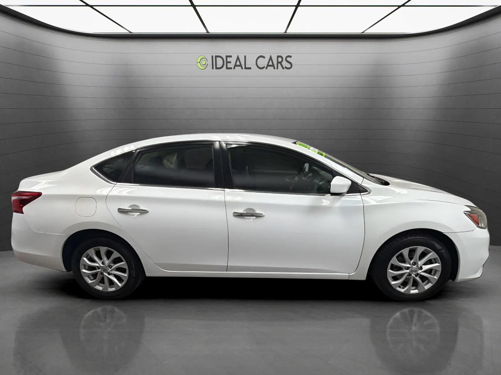 Used 2019 Nissan Sentra SV FWD image 4