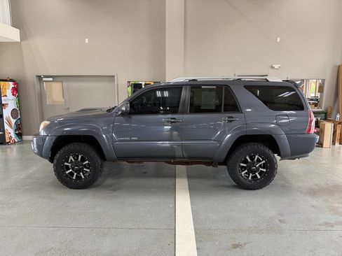 Used 2004 Toyota 4Runner Limited AWD/4WD image 1