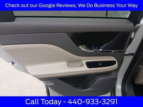 Used 2022 Lincoln Corsair AWD w/ Equipment Group 101A image 34