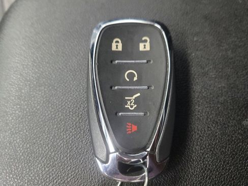 Used 2020 Chevrolet Equinox LT image 32