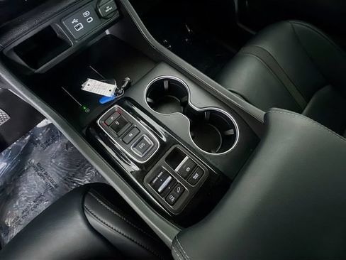 Certified 2023 Honda Pilot Touring image 25