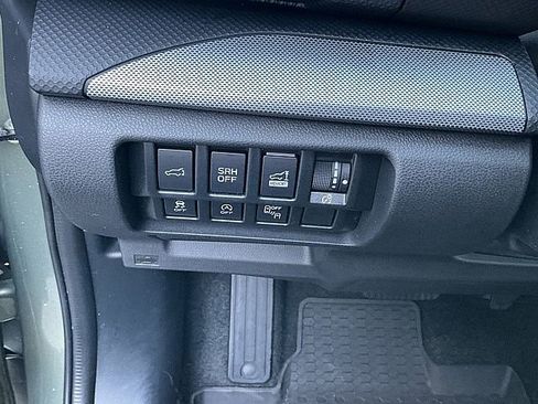 Used 2021 Subaru Forester Limited image 23