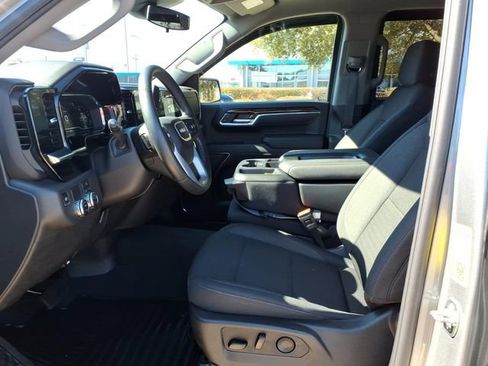 Used 2025 GMC Sierra 1500 Elevation image 20