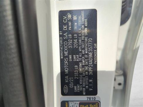 Used 2021 Kia Forte LXS FWD image 30