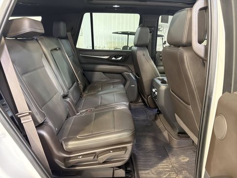 Used 2022 GMC Yukon Denali AWD/4WD image 13