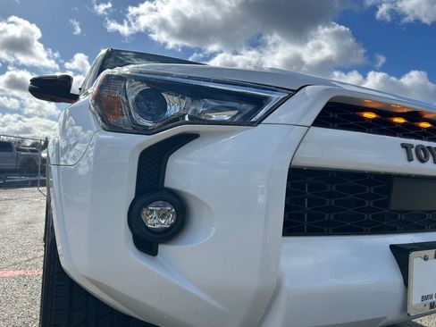 Used 2023 Toyota 4Runner 40th Anniversary SE AWD/4WD image 35