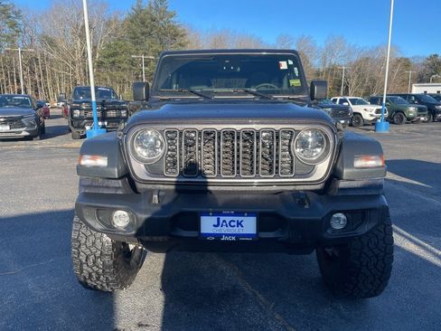 Used 2025 Jeep Wrangler Sport S image 2