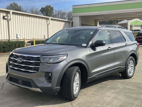 New 2026 Ford Explorer Active w/ Active Comfort Package RWD image 7