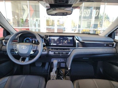 Certified 2025 Toyota Camry XLE image 18