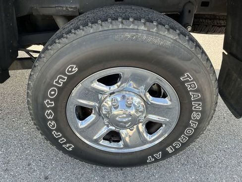 Used 2017 RAM 2500 Tradesman w/ Chrome Appearance Group AWD/4WD image 19