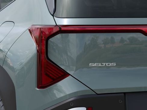 New 2027 Kia Seltos EX FWD image 11