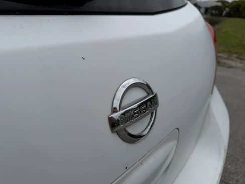 Used 2009 Nissan Versa 1.8 S FWD image 12