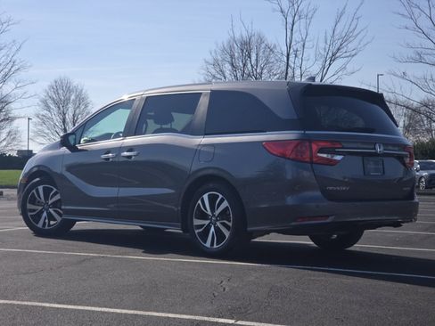 Certified 2024 Honda Odyssey Touring image 21