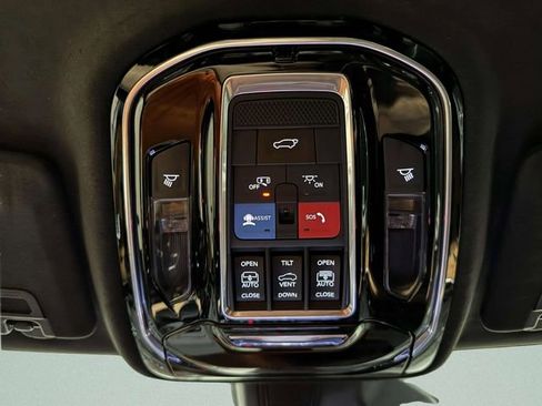 Used 2022 Jeep Grand Cherokee L Summit AWD/4WD image 26