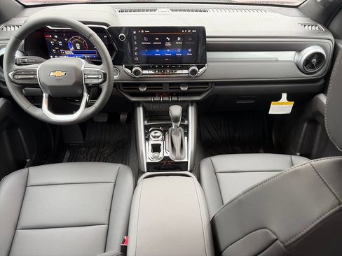 New 2026 Chevrolet Colorado LT w/ LT Convenience Package AWD/4WD image 7